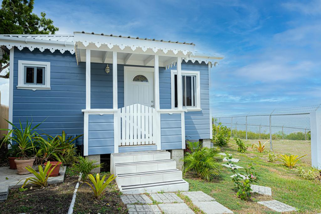 Paradise Properties - Mckinnon's Hill Cottage  - Available Mid July 2025