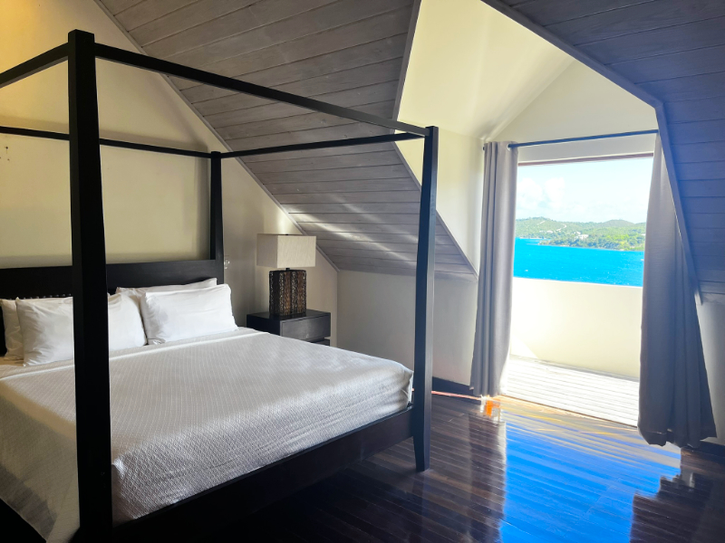 Paradise Properties - Nonsuch Bay  Deluxe  Suite Penthouse Apartment 921