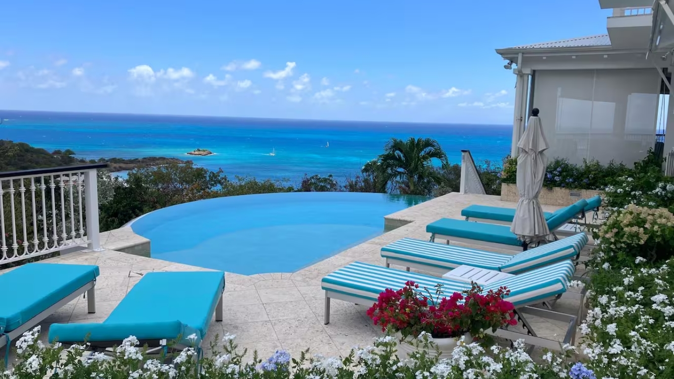 Paradise Properties - Sea Cave Villa 